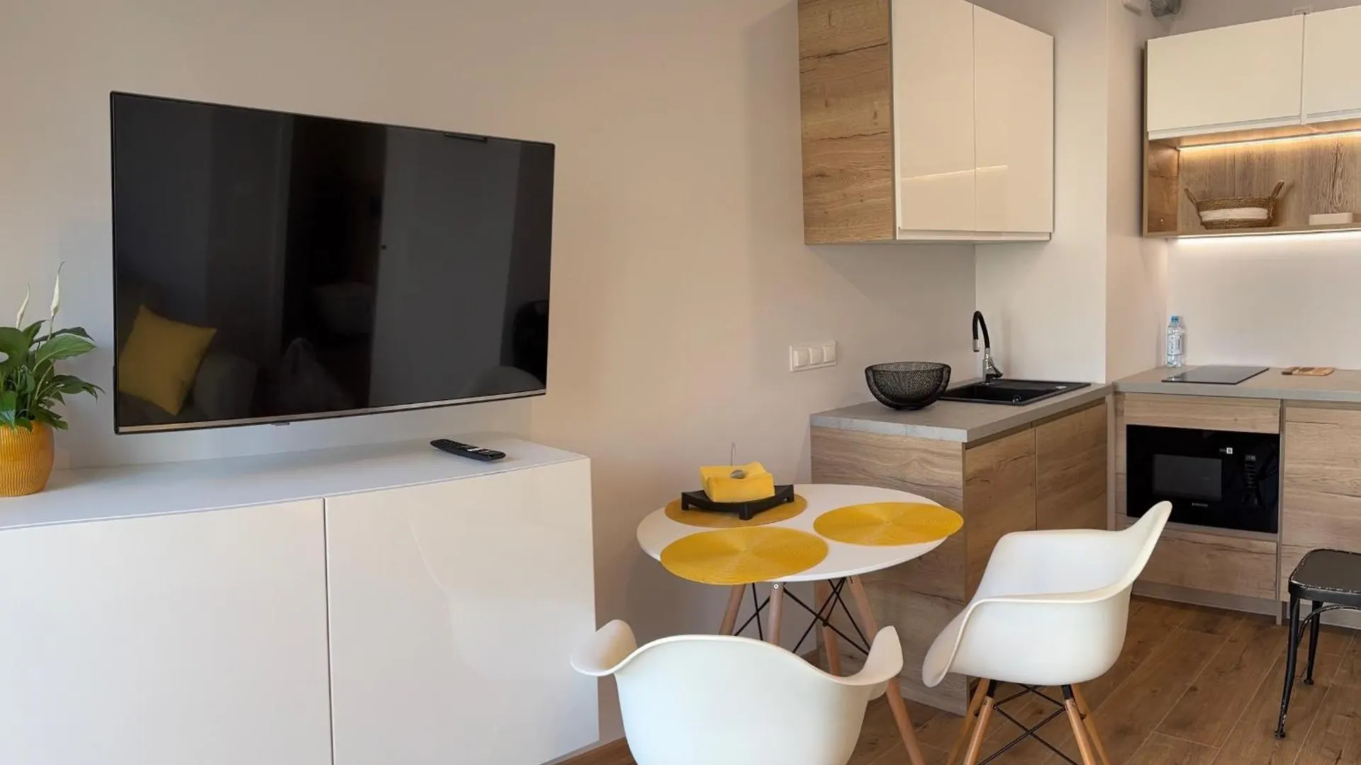 Apartament Omega With Parking Poznań Appartement